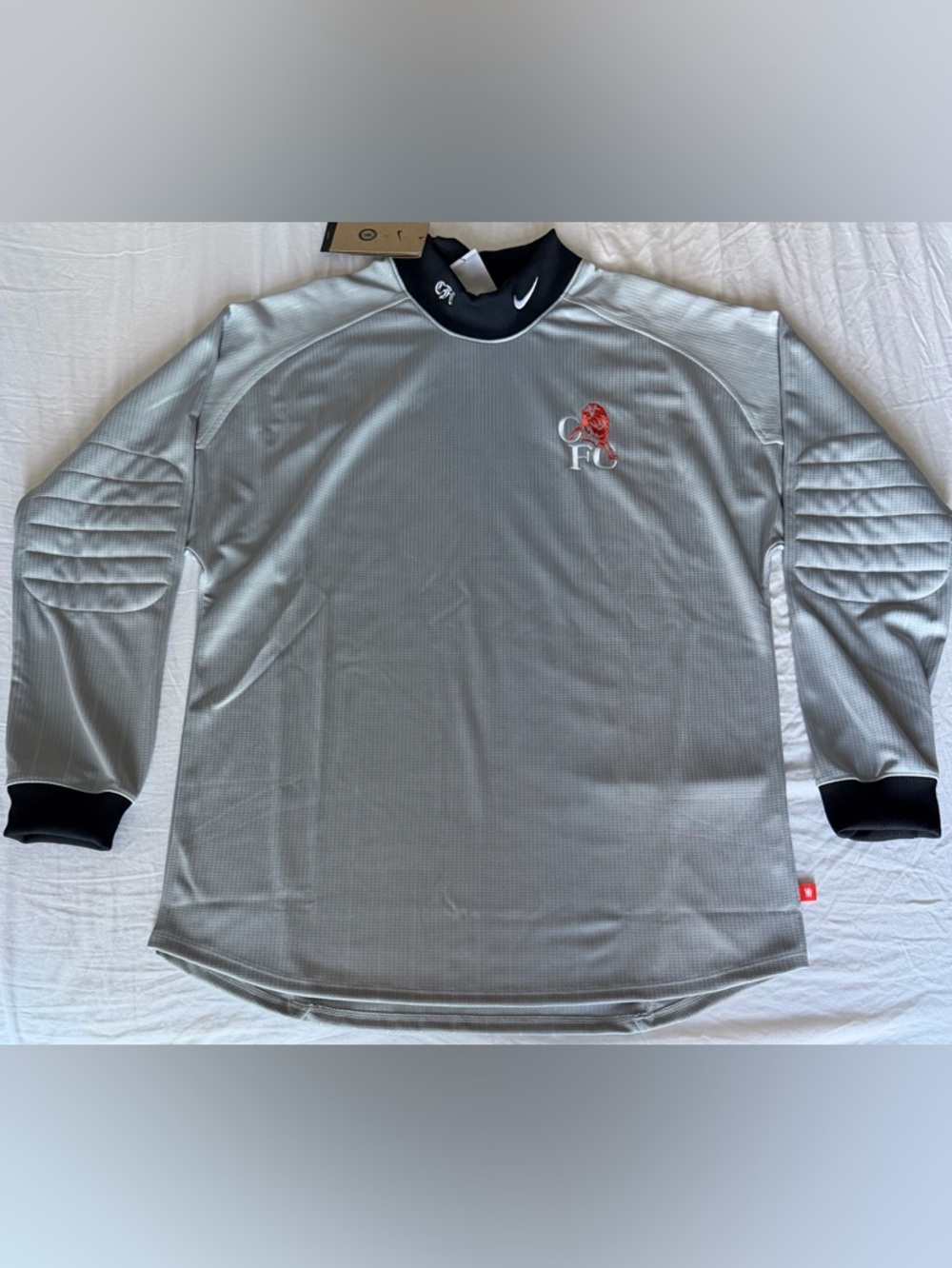 Nike Chelsea FC Authentic Goalkeeper Soccer Jersey IB3830-012 Men’s Size.